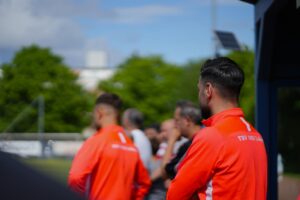 Einwechselspieler des Türkischen SV Lübeck